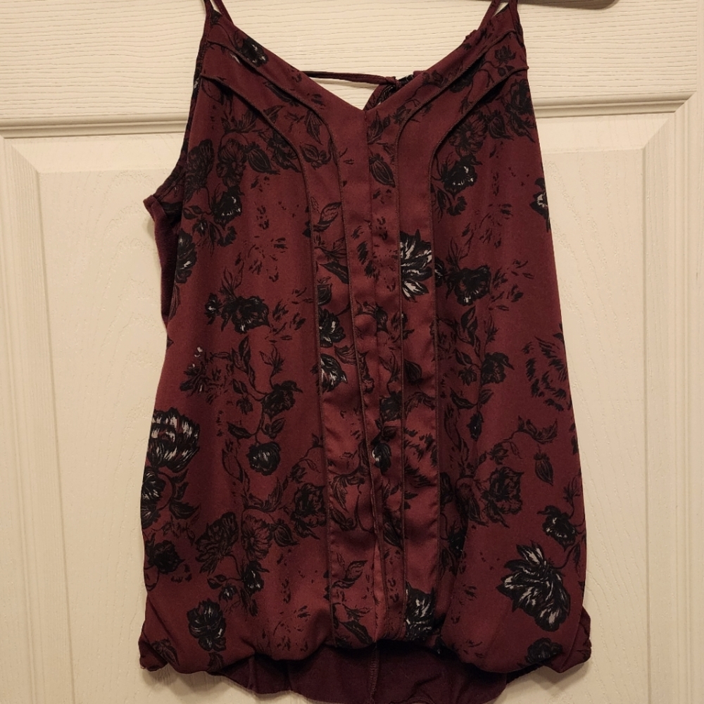 Maurice maroon and black floral tank sz Lrg